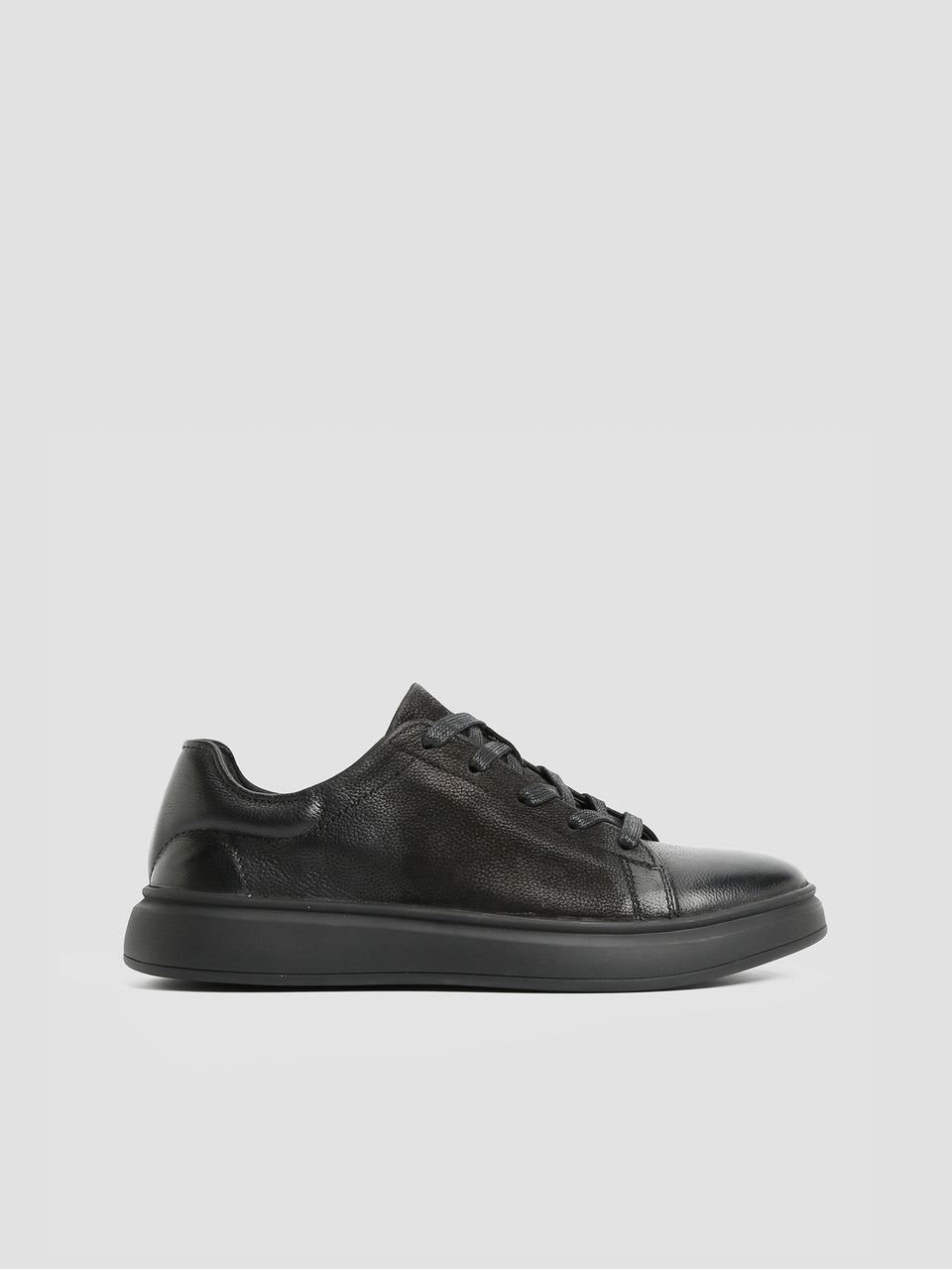 Westin Nubuck Sneakers